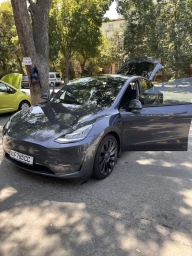 Tesla Model Y Performance 2020 Gray