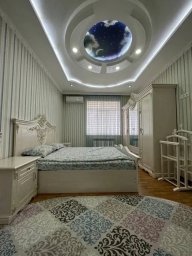 Квартира, 5 и более комнат, 130 м²