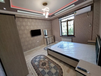 Квартира, 3 комнаты, 84 м²