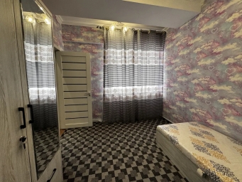 Квартира, 3 комнаты, 70 м²