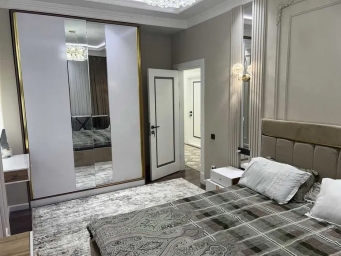 Квартира, 3 комнаты, 80 м²