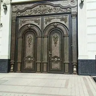 Darvoza bo'yash xizmati 200$ Услуга покраски ворот от 200$