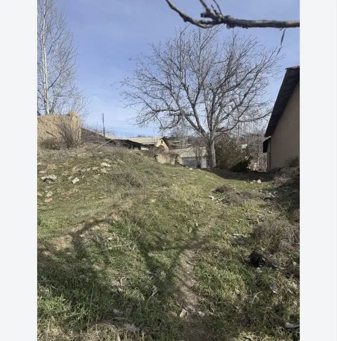 Продам участок с фундаментом . Срочно дешево