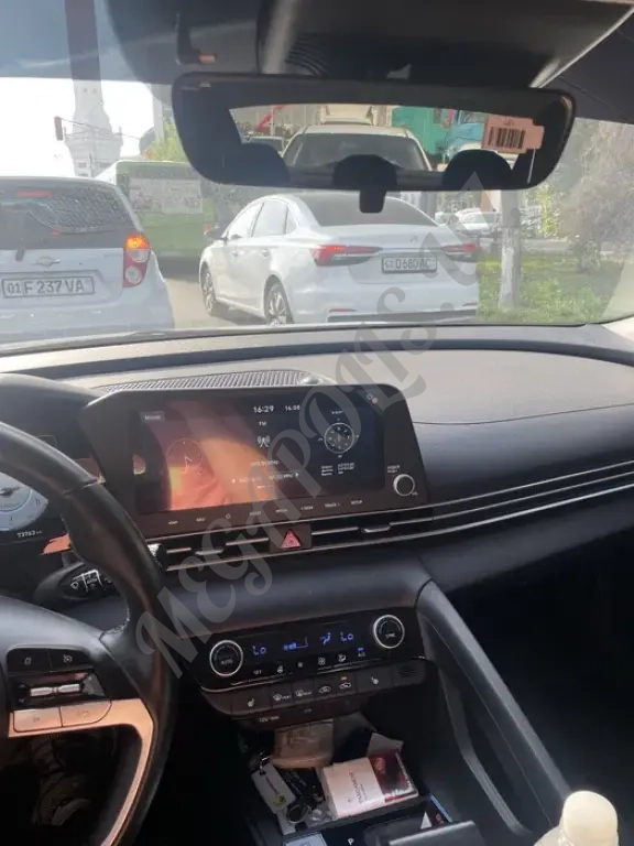 Hyundai elantra 2021