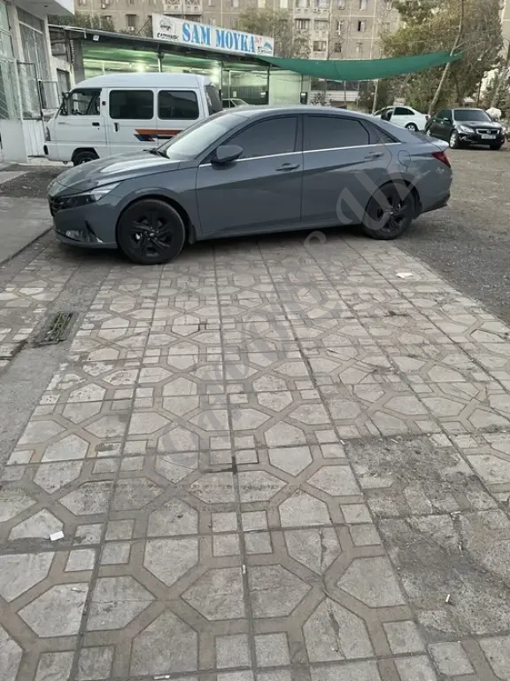 Hyundai elantra 2021