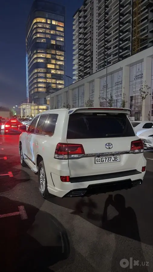 Toyota land cruzer 200