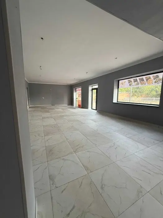 Чирчик пром зона 400м² на 12 сотках, первая линия, высокий трафик