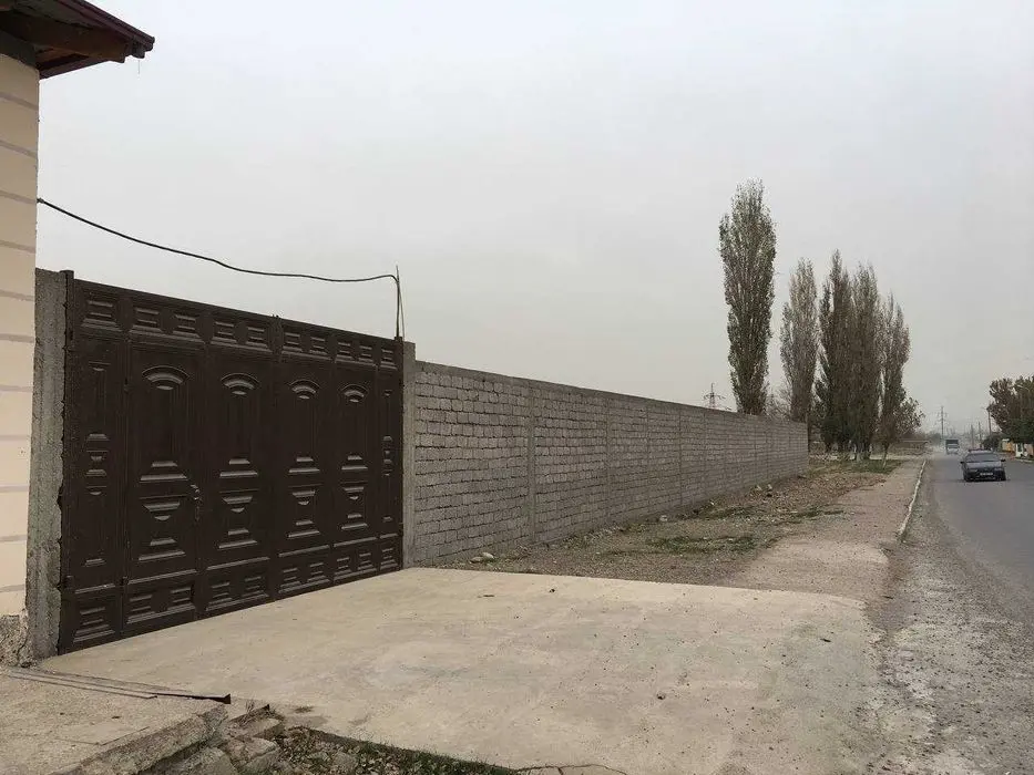 Чирчик пром зона 400м² на 12 сотках, первая линия, высокий трафик