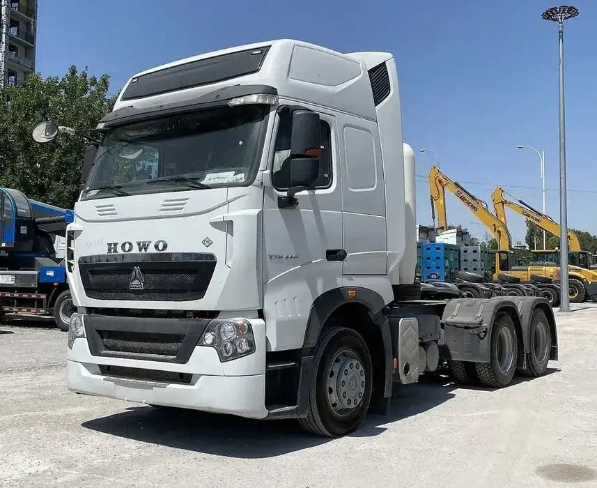 Howo T7H Заводской метан (CNG) 6х4 2026 тягач янги тайёр