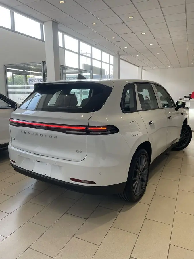 Leapmotor C10 605 km Full