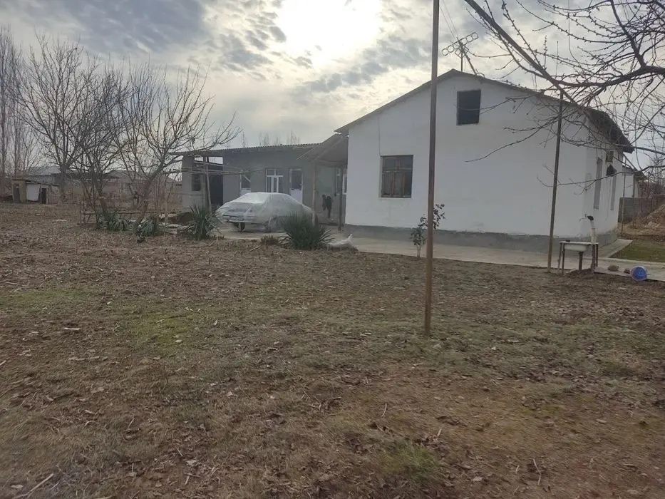 4xonali uy sotiladi