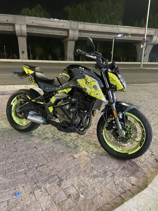 Мотоцыкл cfmoto 650nk