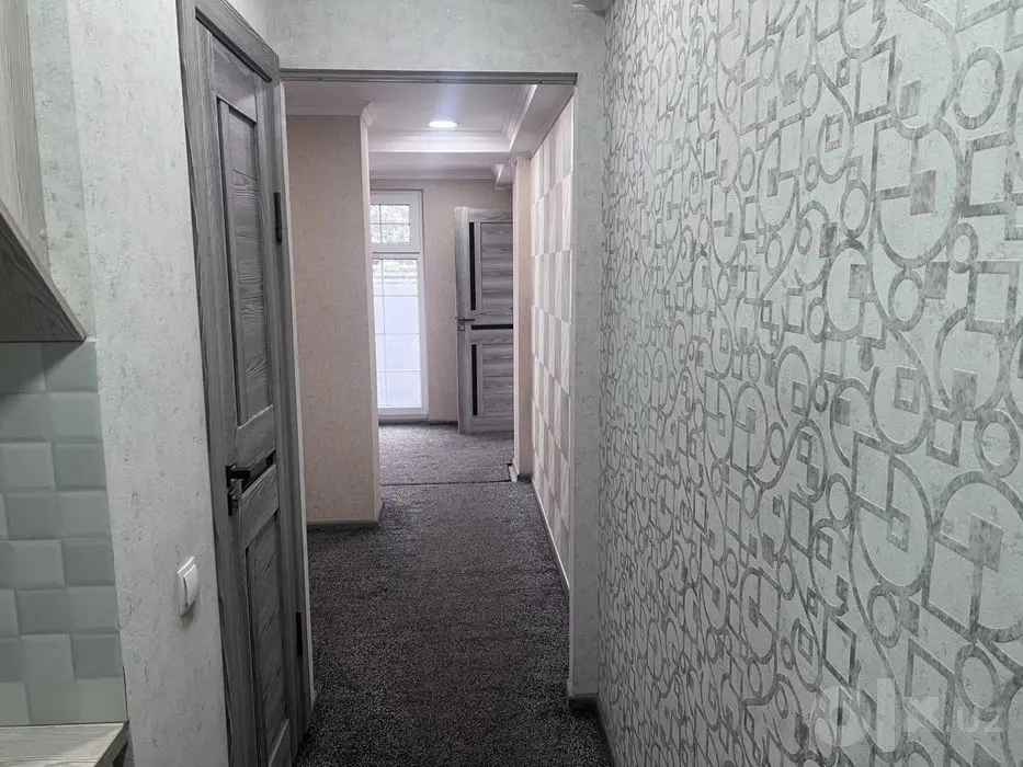 Arenda 2 xona 72m2 kvartira. Parkent bozor qarshisida offisga beriladi