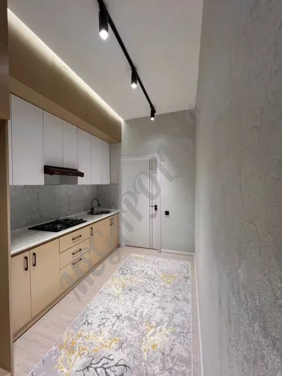 ПРОДАЁТСЯ новосторойка Своя