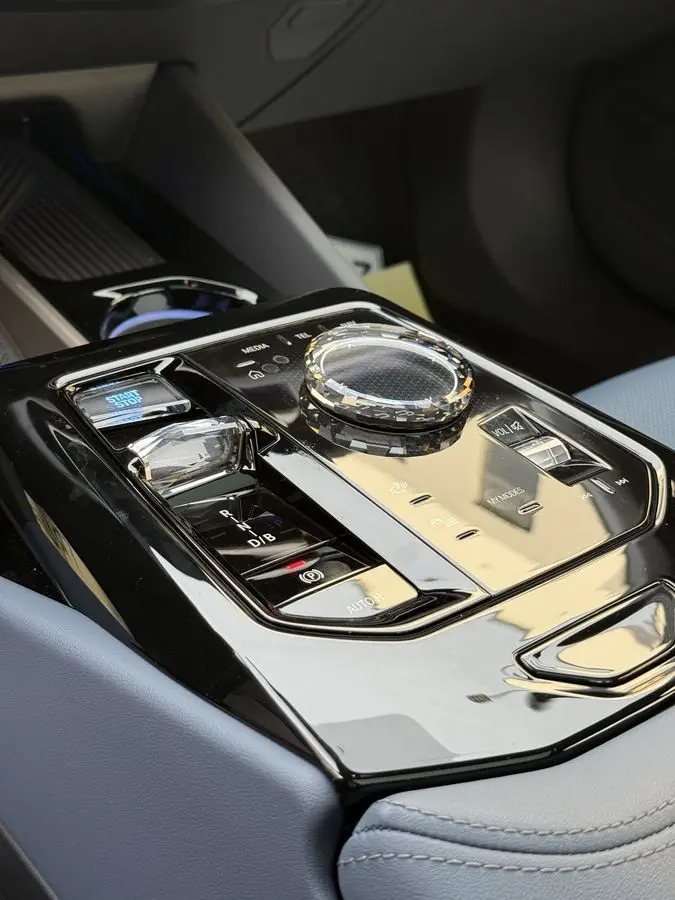 Bmw i5 35 L Full Option Limited