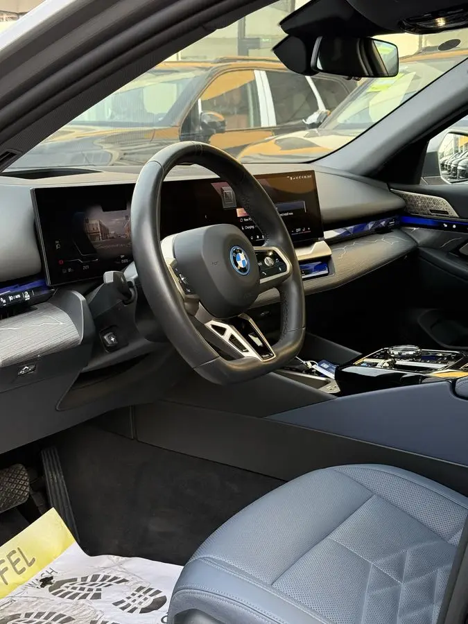 Bmw i5 35 L Full Option Limited
