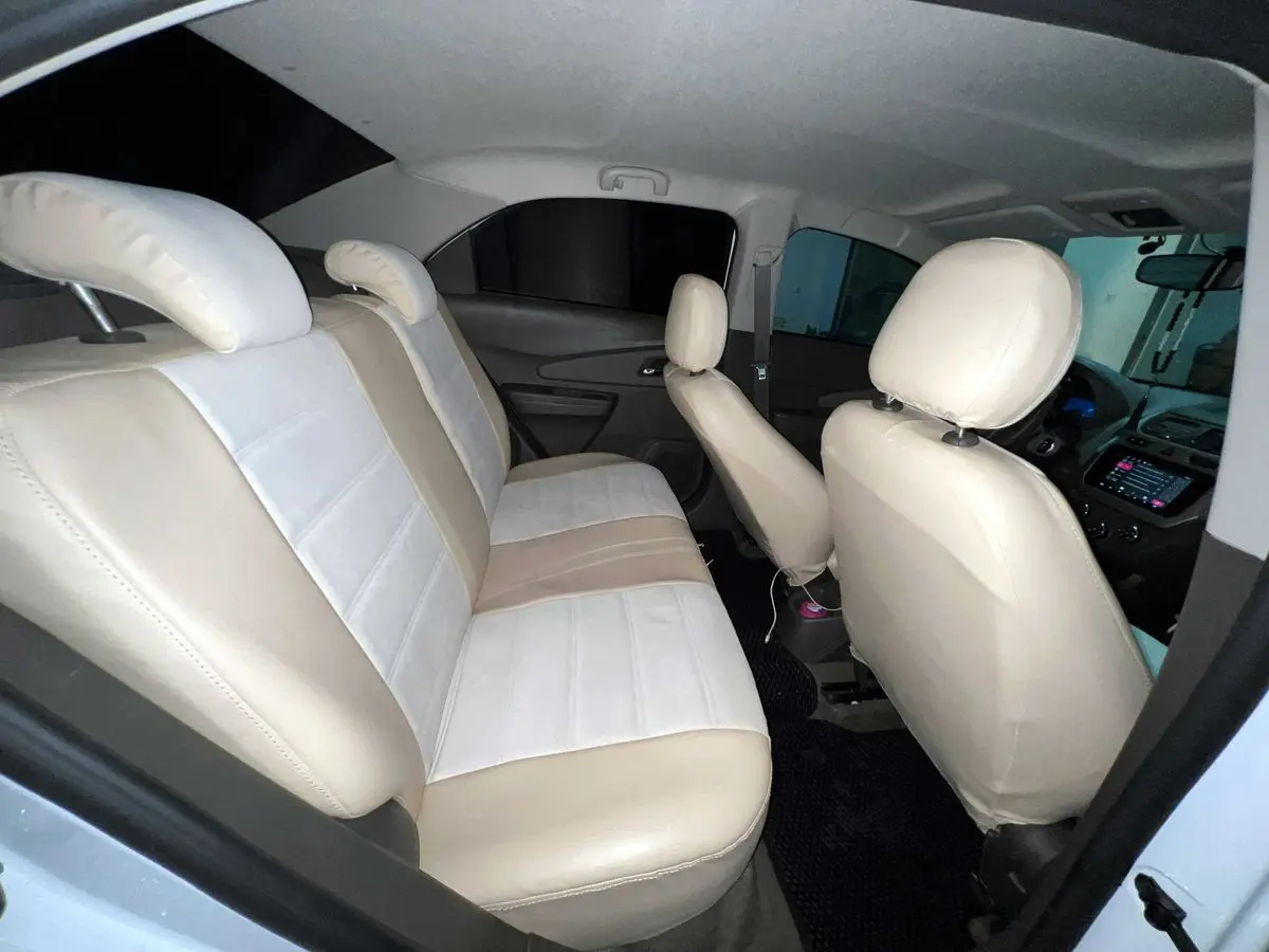 Cobalt  2023  White Full