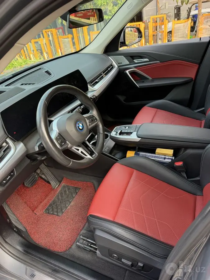 BMW iX1 xDrive30, 2023 год с пробего