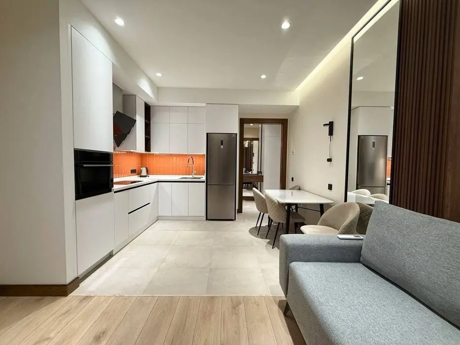 Сдается 2х ком квартира, ЖК NRG Oybek, ор-р: ул. Нукусская, 55м²