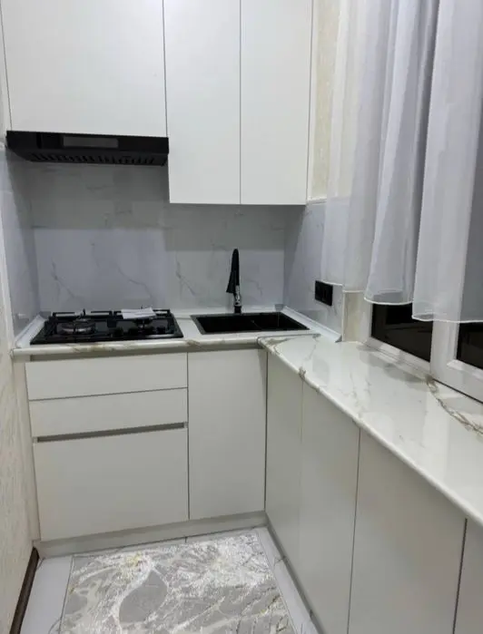 Продается 2/2/4 на мв.Феруза