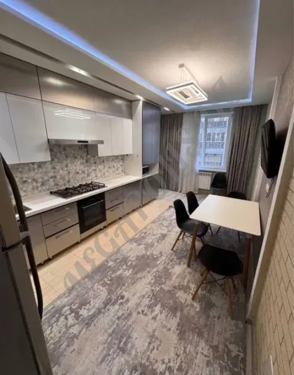 ПРОДАЕТСЯ 4/3/8 НОВОСТРОЙКА ЖК Витастрой на: Паркентский