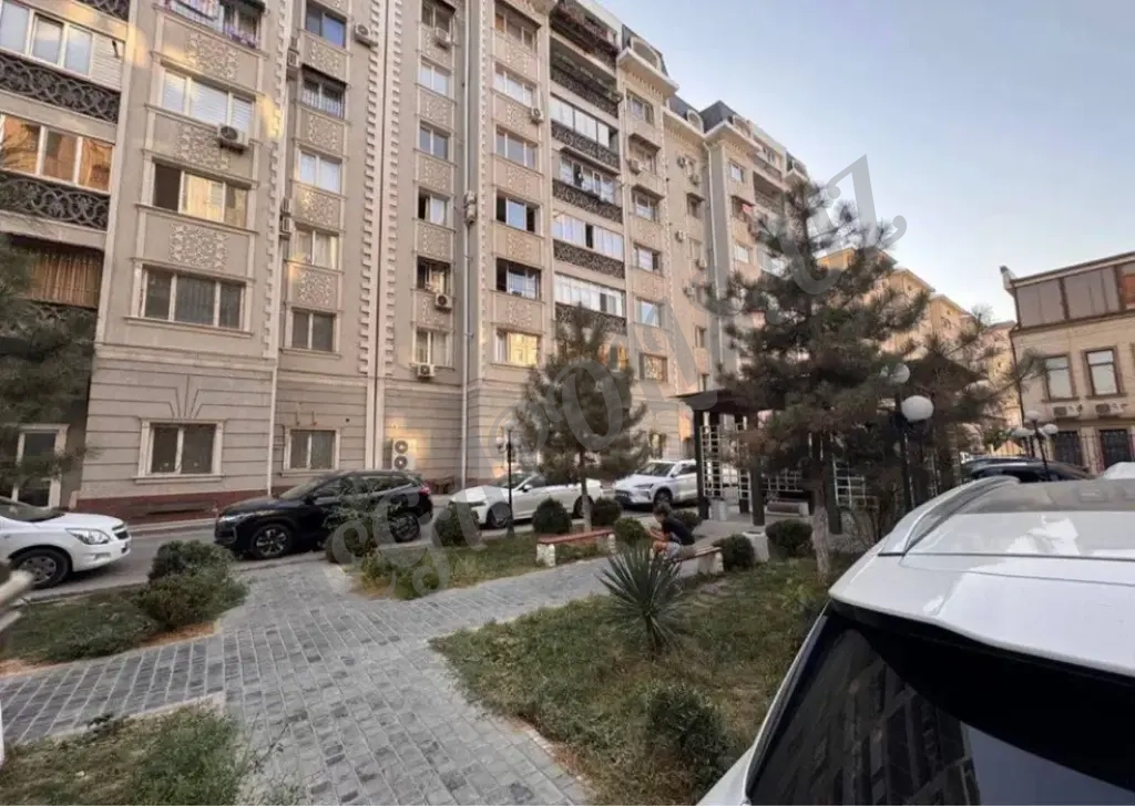 ПРОДАЕТСЯ 4/3/8 НОВОСТРОЙКА ЖК Витастрой на: Паркентский