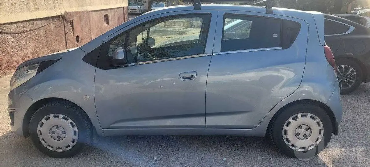 Srochna sotiladi SPARK avtomat yevro