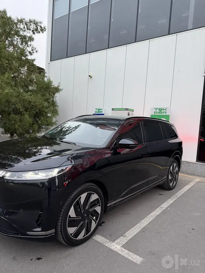 Dongfeng 008 Ultra Hybrid (Gibrid)