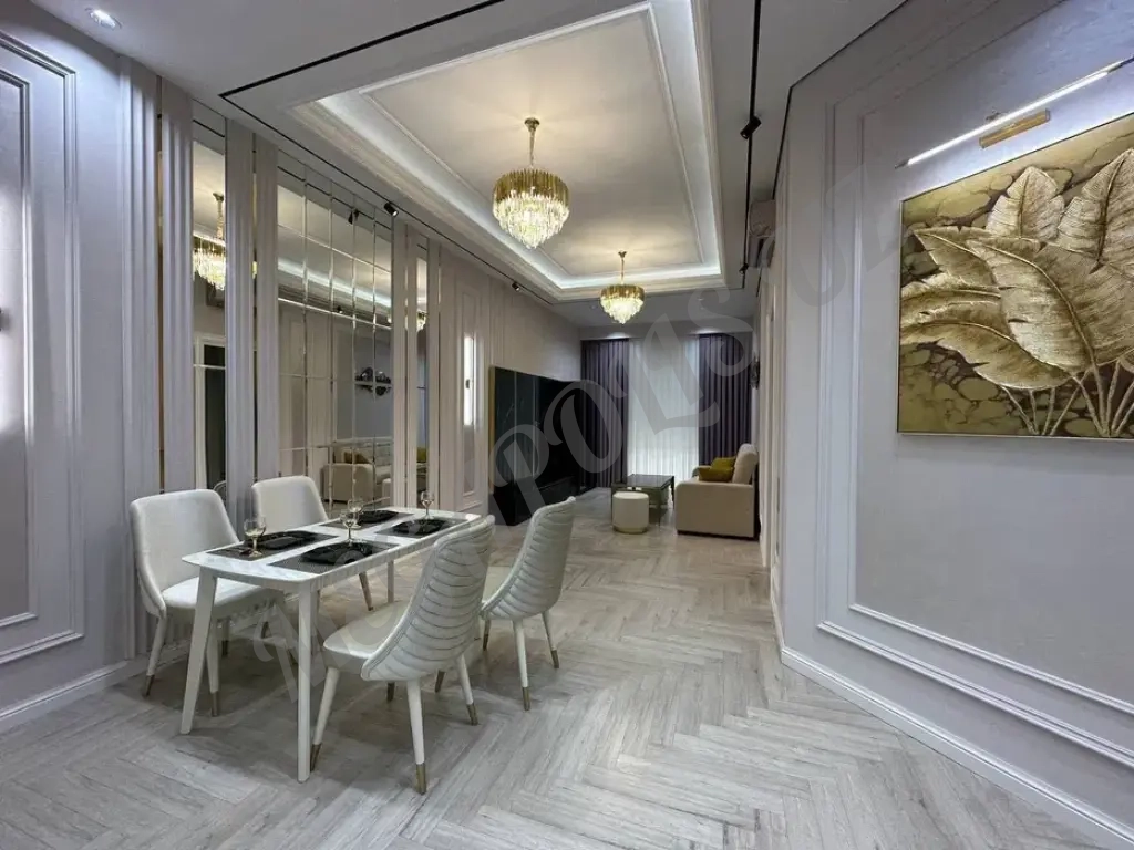 London Продается 3 комнатная квартира ремонт ул.Новомосковская