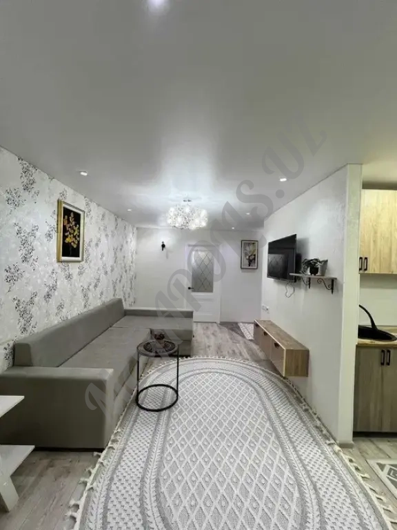 2х комнатная квартира переделанная в 3шку. 1 минута от метро Новза