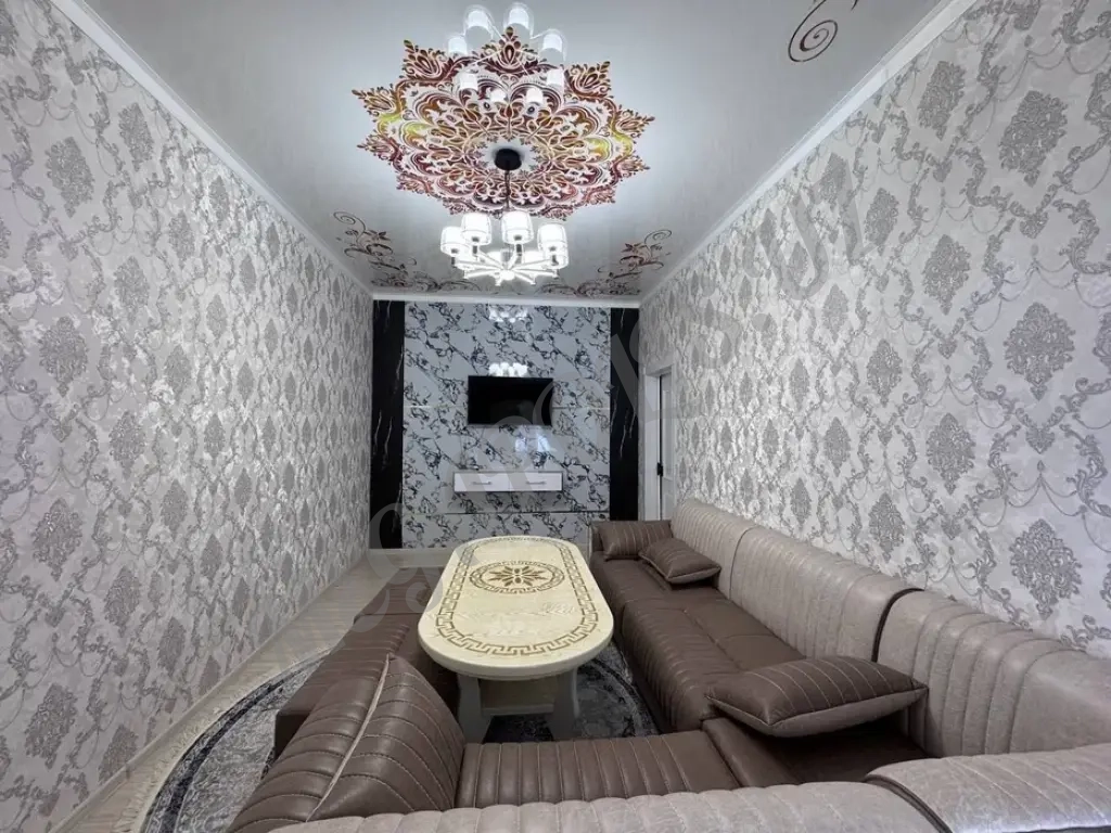 2 xonali kvartira sotiladi