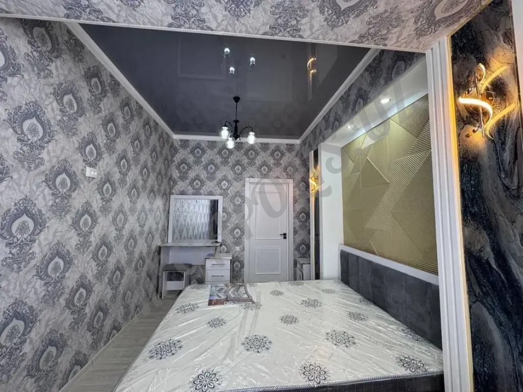 2 xonali kvartira sotiladi