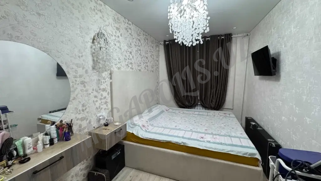 2х комнатная квартира переделанная в 3шку. 1 минута от метро Новза