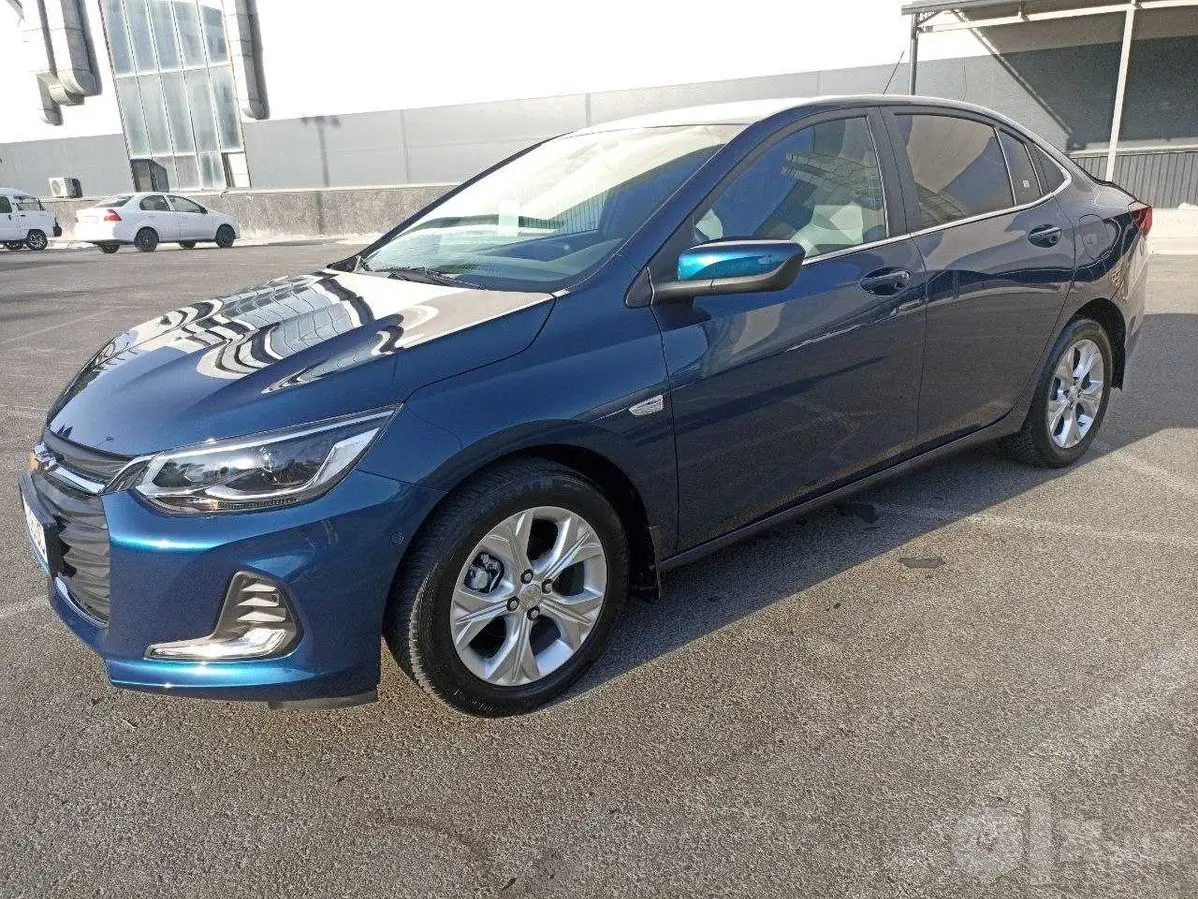 Продается ONIX Premier 2 Turbo AT PLUS