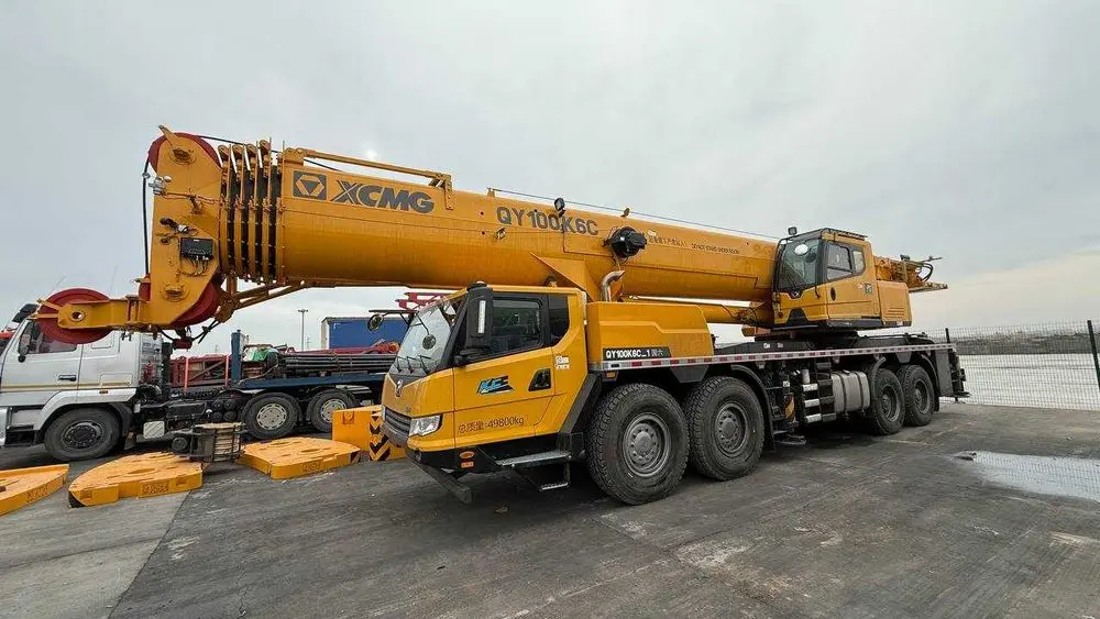 Автокран XCMG 100т Avtokran xcmg model QY100K5С