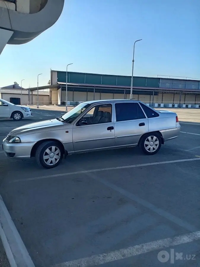 Нексия Nexia 2 2010г метан 100