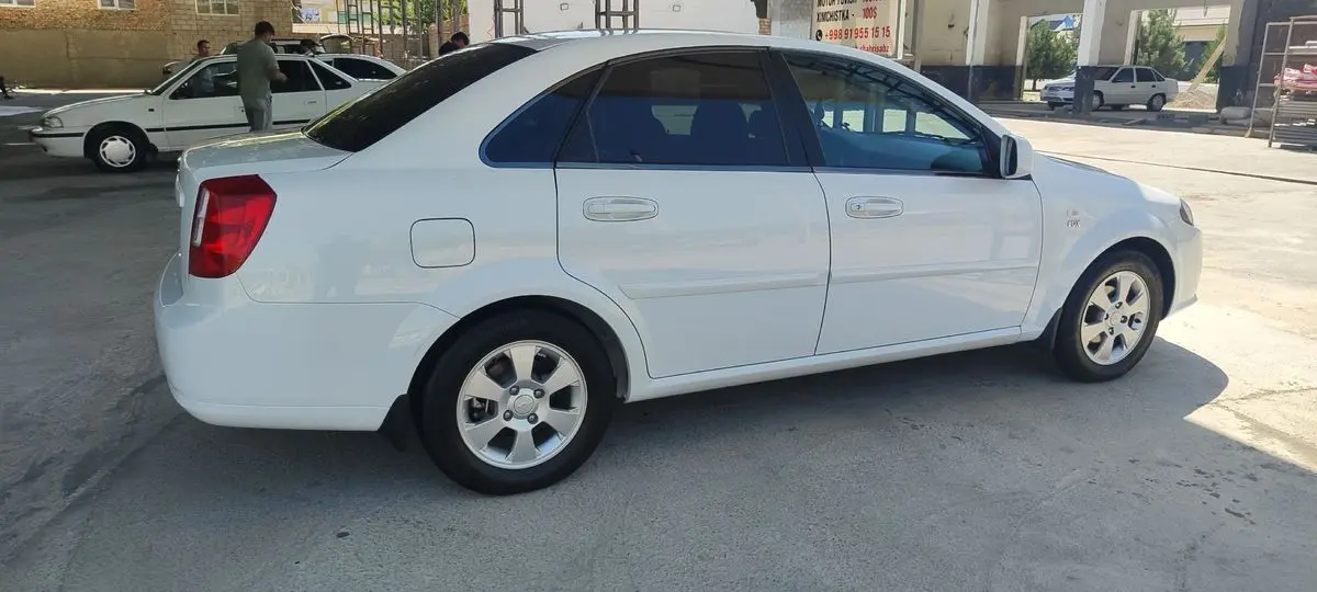 Продается Chevrolet Lacetti в хорошем состоянии
