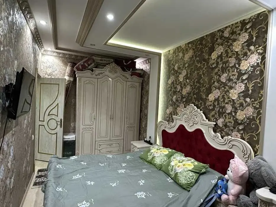 Тинчлик 4 хоналик квартира сотилади