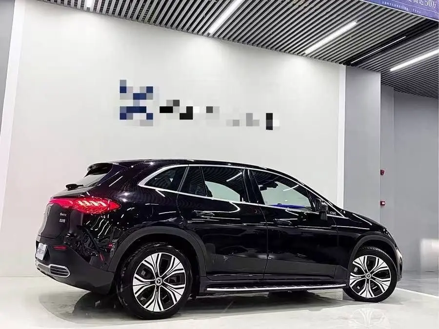 Mercedes EQE500 Luxury 2024 yil