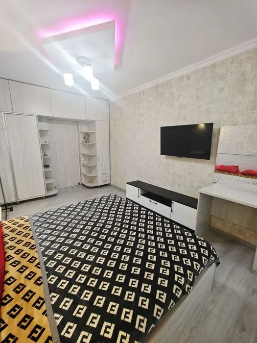 Сдаётся квартира Юнус абад 8 квартал,Мегапланет 2/1/4 посуточно