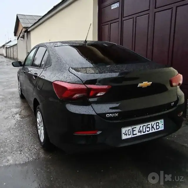 Onix sotiladi 3pozitsiya 2023 /2024 yili 3000 probeg kraska tozza