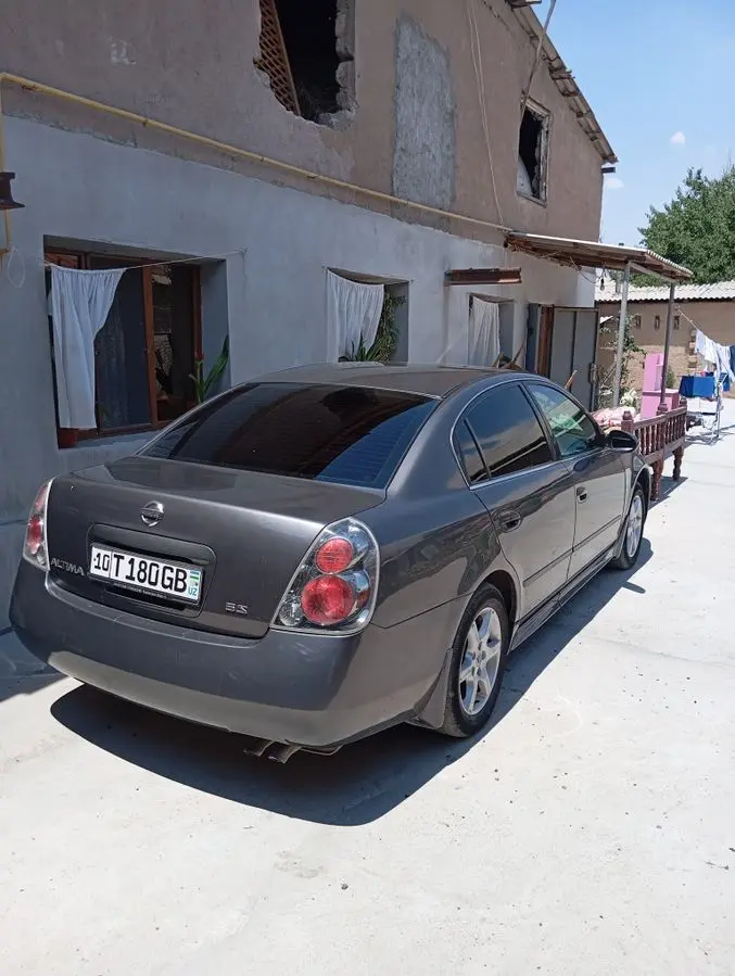 Ниссан Алтима выкупга сотилади бошига 1500$ 15 ой 500$ дан