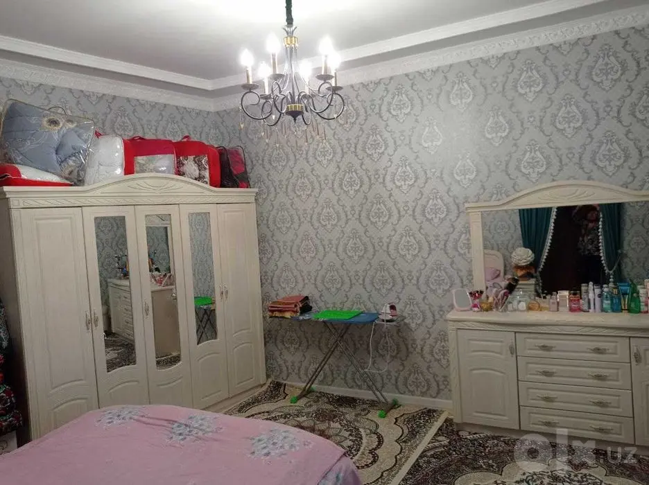 Ko'ksaroyda hovli sotiladi