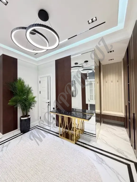 Продаю в центре свою 4 ком квартиры в новостройке