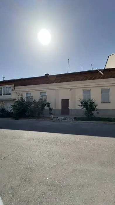 4.7 sotiq uy sotiladi