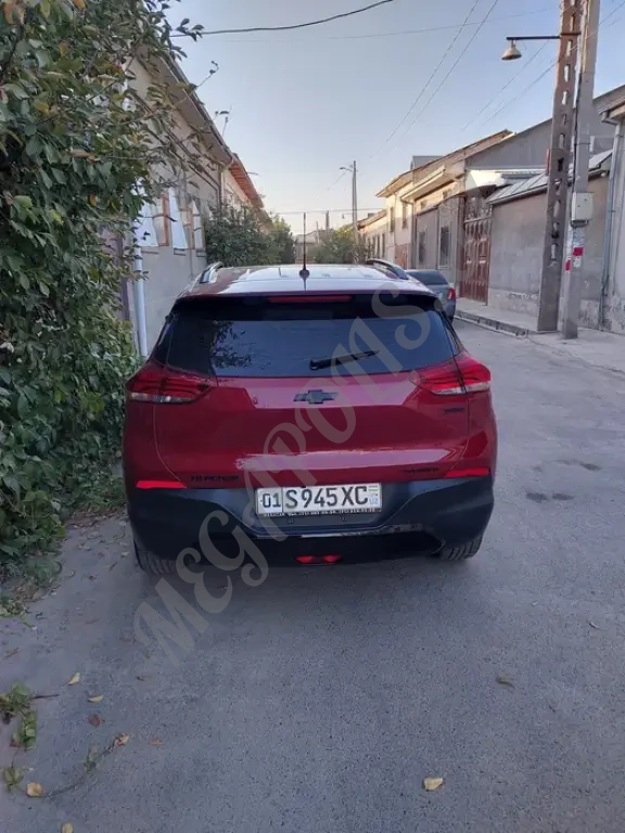 Trecker 2 premer sotiladi bordoviy