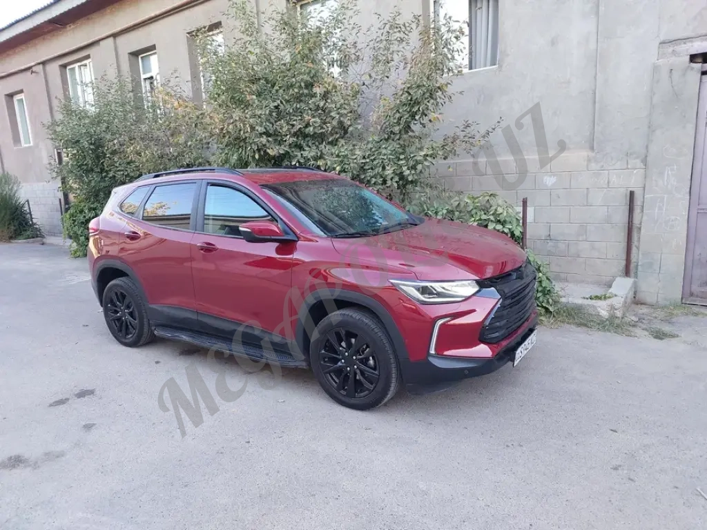 Trecker 2 premer sotiladi bordoviy