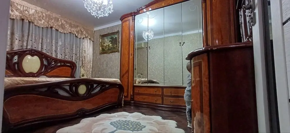 Срочно сдам 3х комн квартиру на метро Максим горький