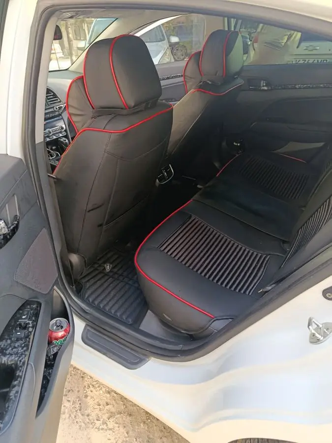 Hyundai Elantra 2019 yil