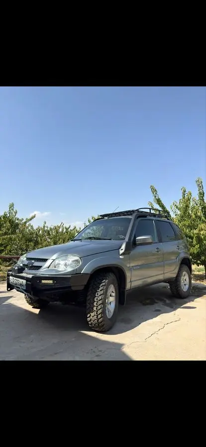 Продается Chevrolet Niva полный Фарш готов к жёсткой Offroad